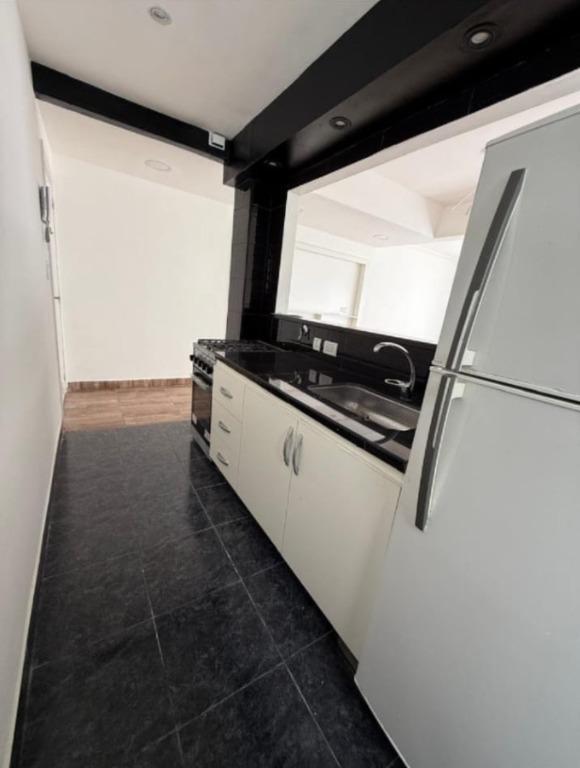 Foto de Venta departamento 3 ambientes Luro Centro, imagen 2