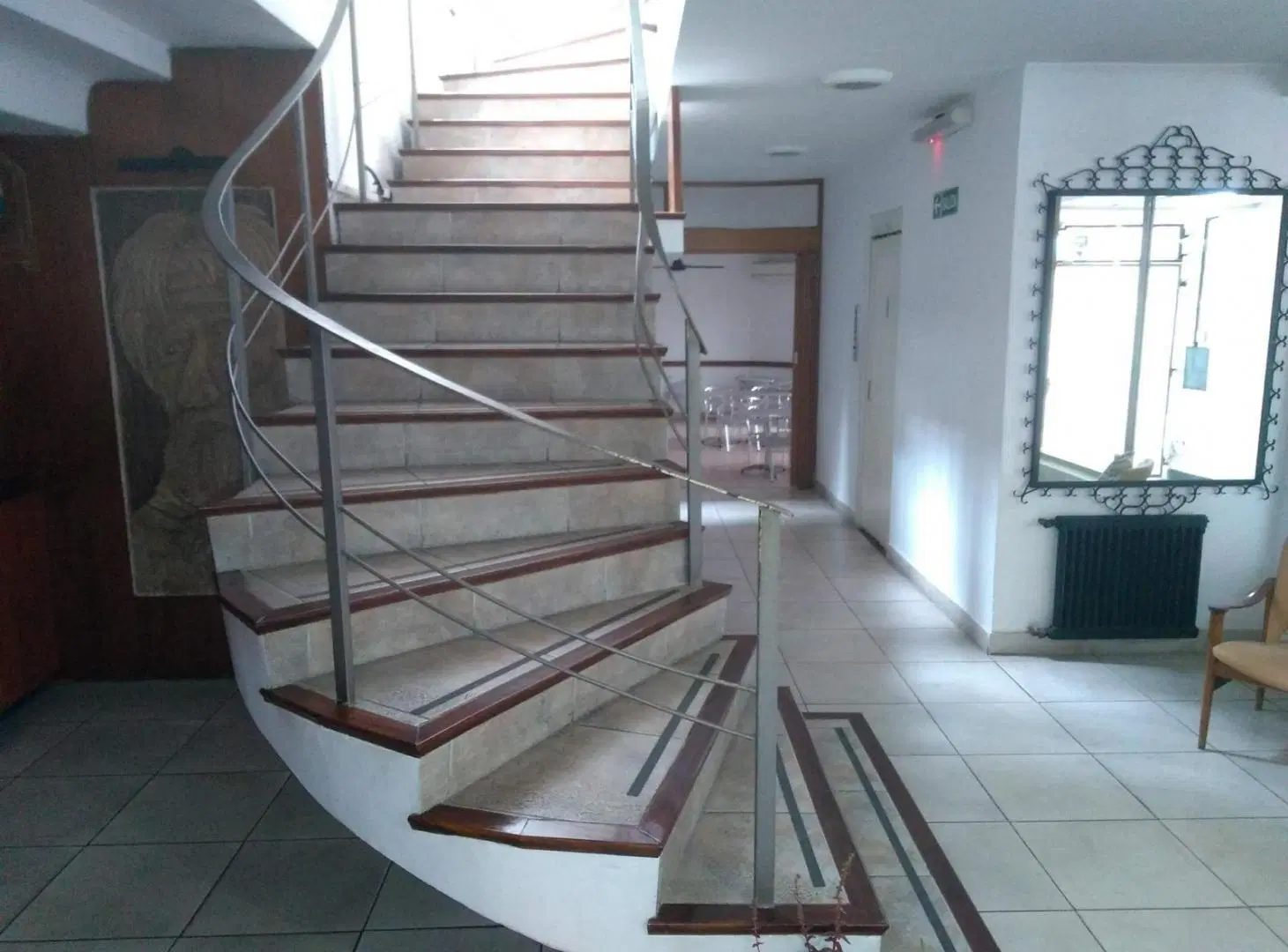 Hotel de 34 habitaciones 2