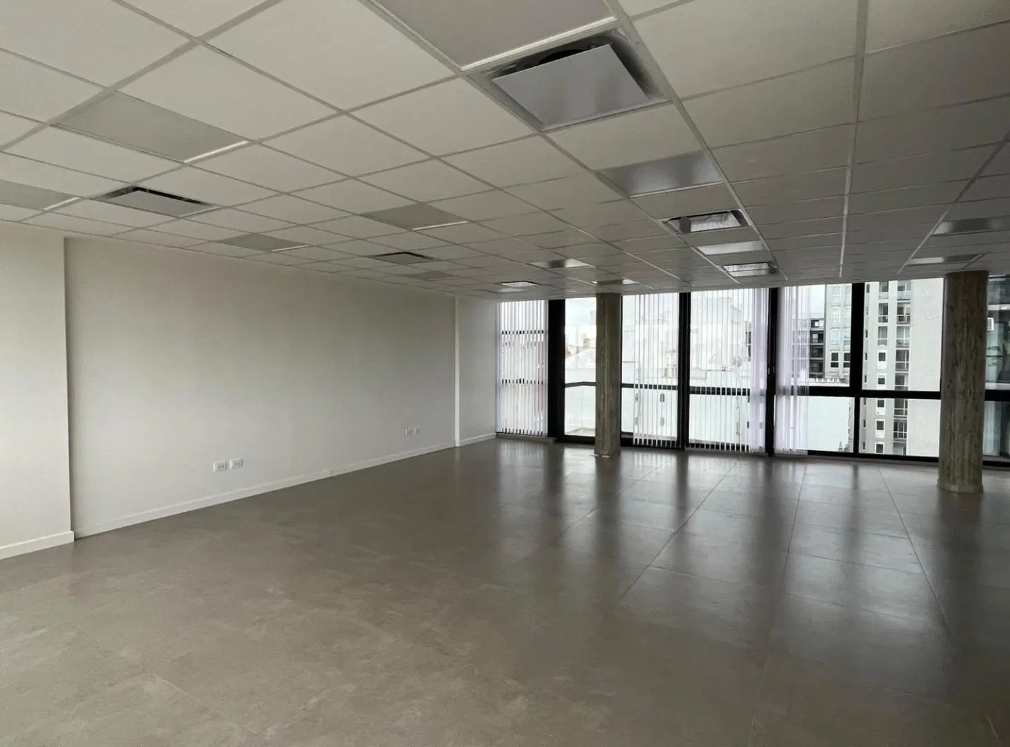 OFICINA EN ALQUILER 4