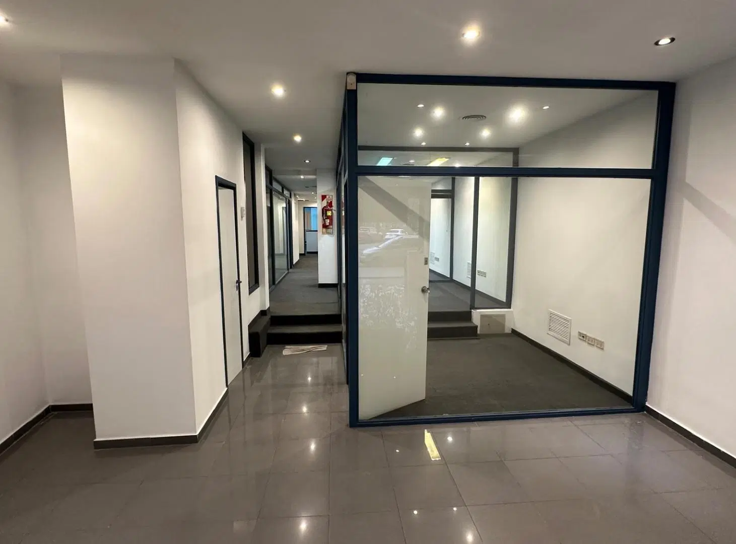 local comercial / oficinas en alquiler en plaza mitre 4