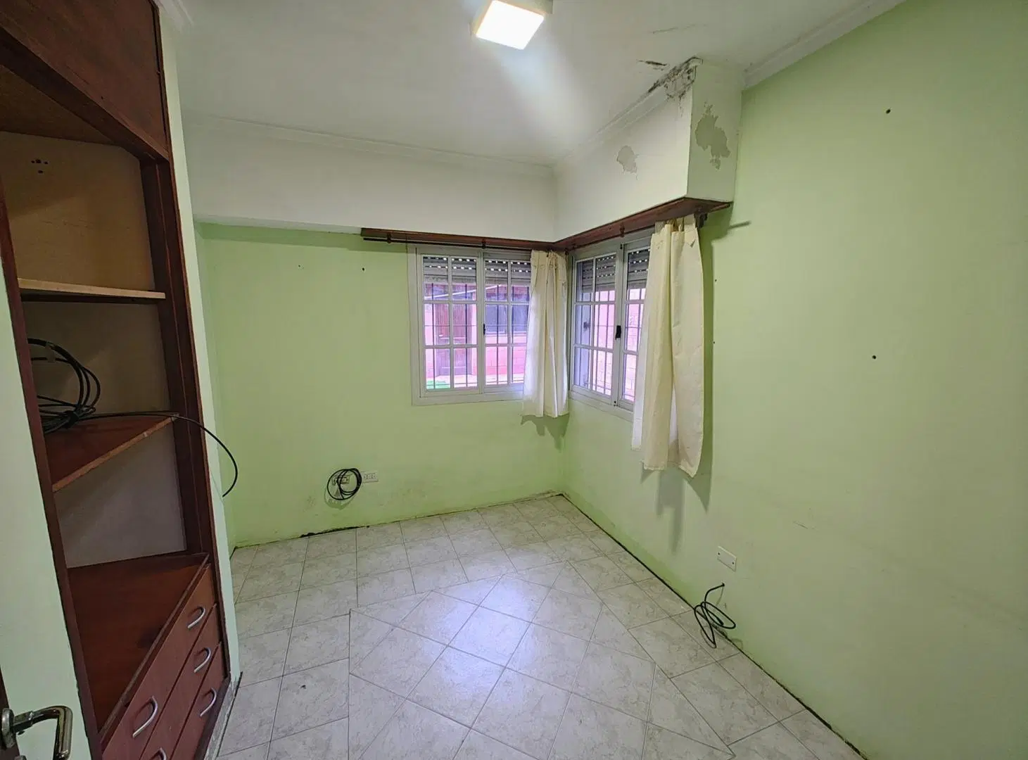 ALQUILER CASA 5 AMBIENTES CON COCHERA DOBLE 4