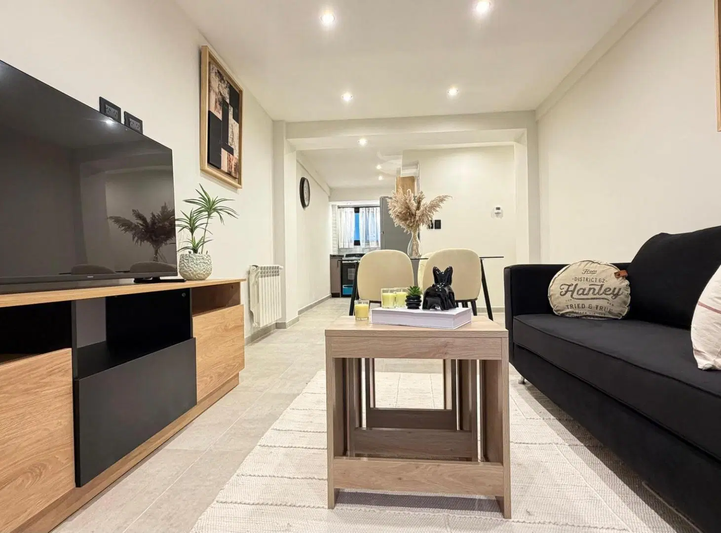 DEPARTAMENTO DE 3 AMBIENTES A LA CALLE CON BALCÓN 8