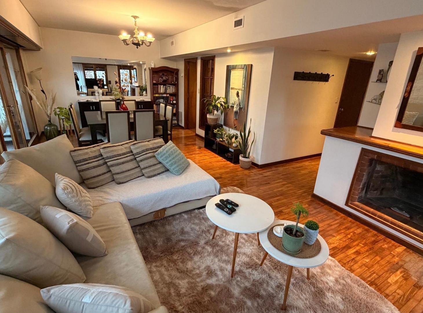 Venta de piso 4 ambientes en plaza mitre