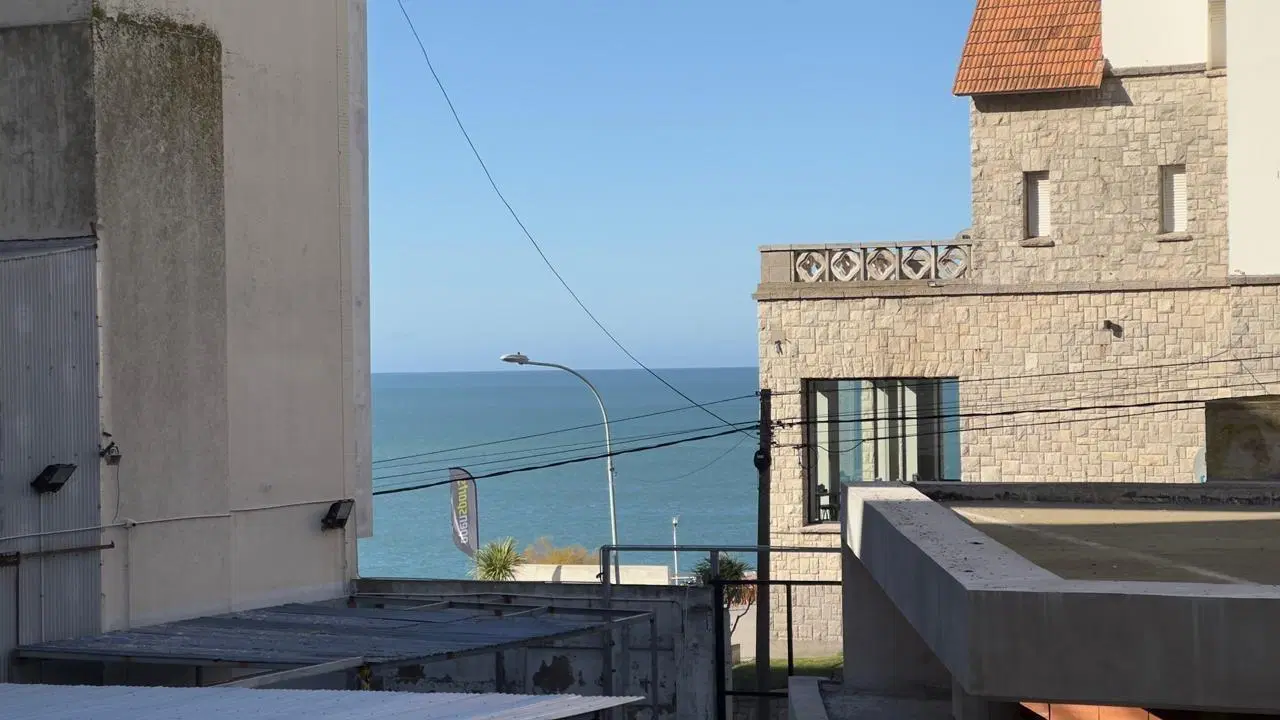 VENTA DEPARTAMENTO 3 AMBIENTES CON COCHERA 2