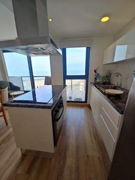 Venta departamento 2 ambientes frente al mar 5