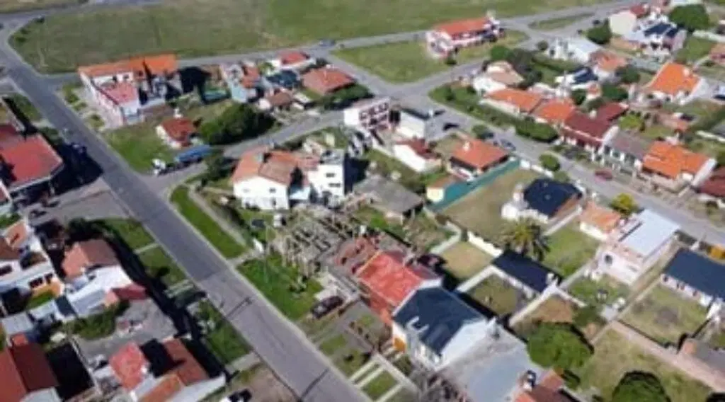 VENTA LOTE CON LOSA EN BARRIO SERENA 5
