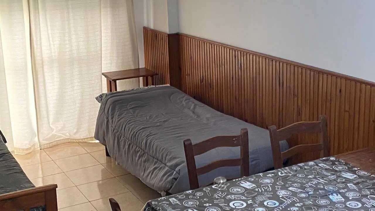 VENTA DEPARTAMENTO MONOAMBIENTE AMPLIO CON PATIO 8
