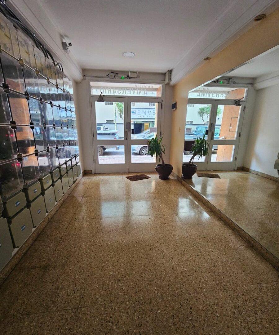 Foto de Departamento de 1 ambiente a la calle, imagen 2