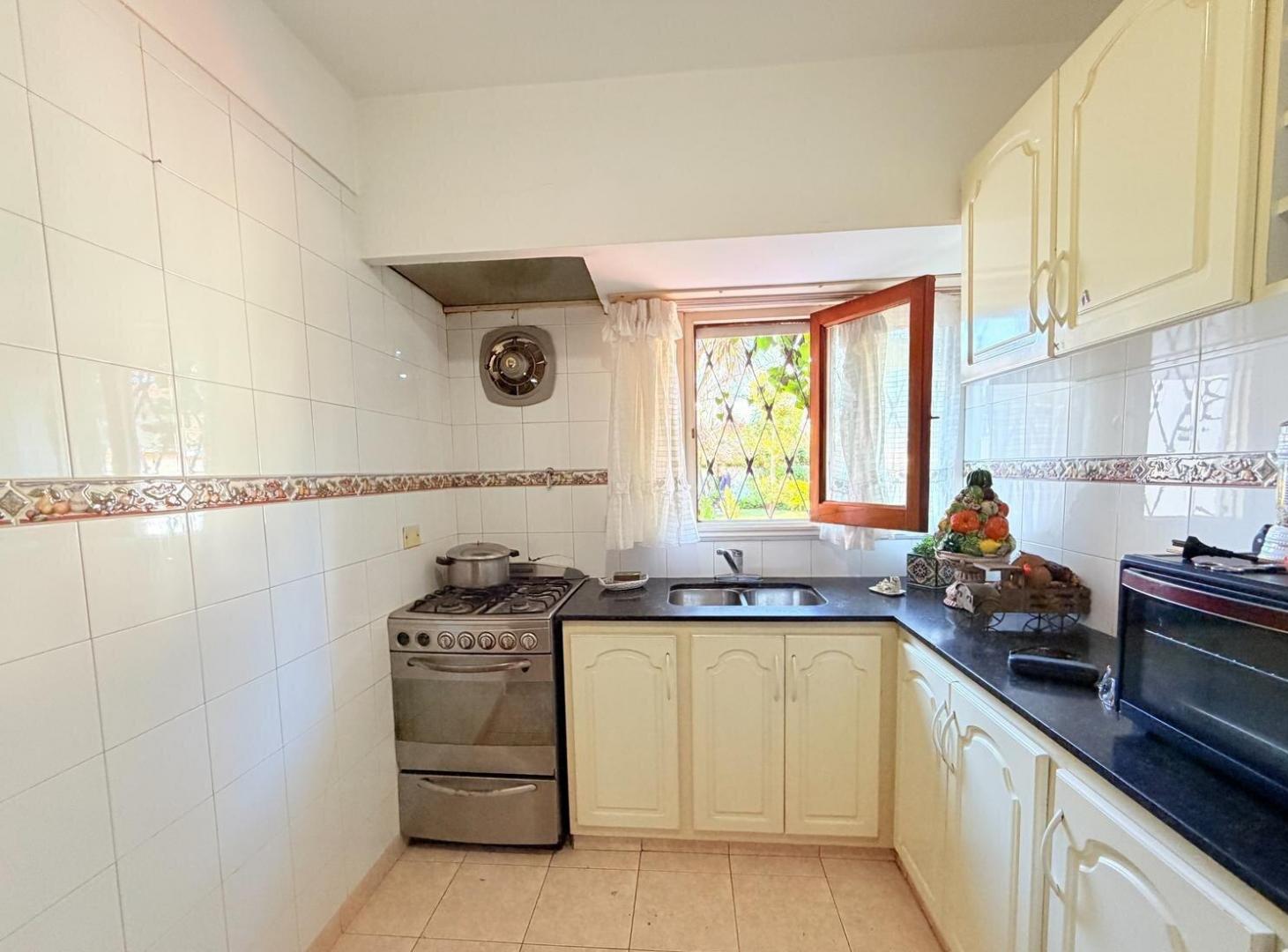 Foto de VENTA CASA CHALET 4 AMBIENTES CON JARDIN Y GARAGE, imagen 5