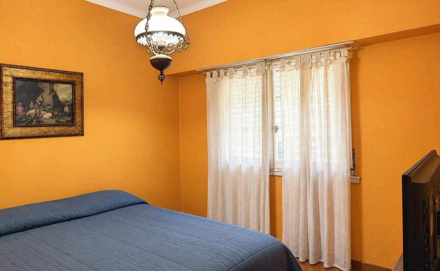 Foto de VENTA | CASA/CHALET 3 AMBIENTES – PADRE DUTTO Y VÉRTIZ, imagen 3