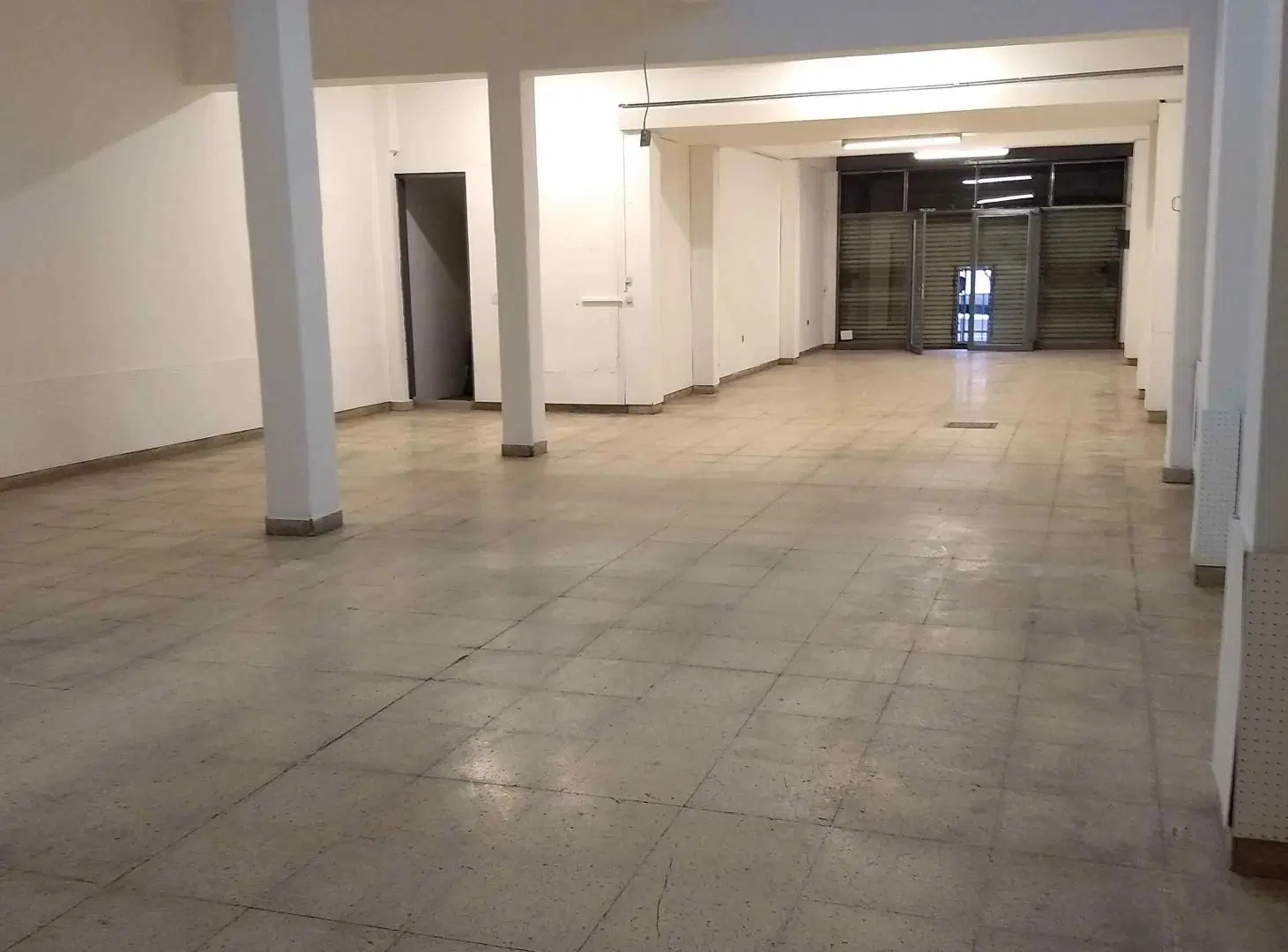 CENTRO - Local 240 m2 - Zona Mercado Norte - Libertad 22 3