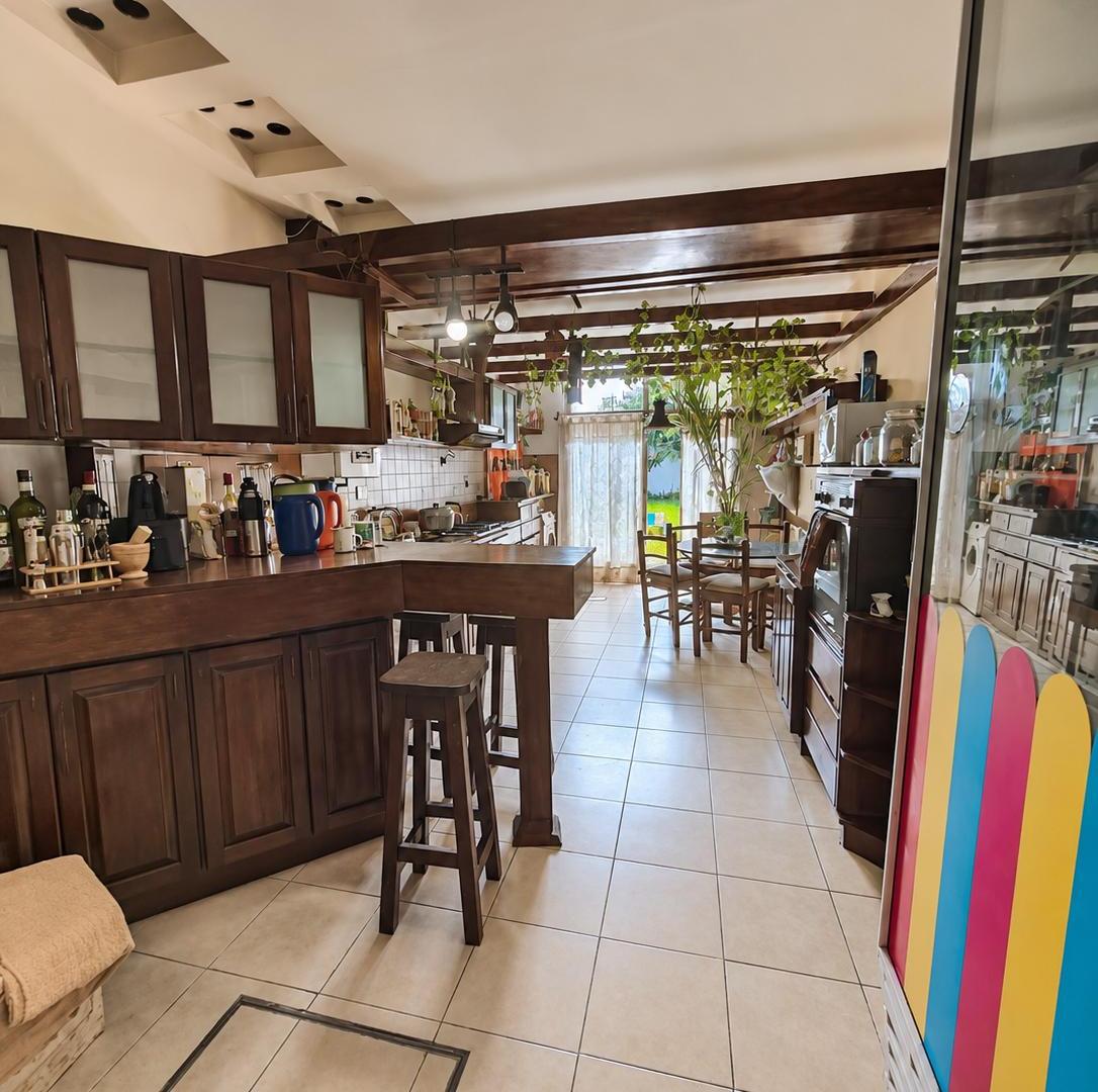 COLINAS V. SARSFIELD, SUITE EN PLANTA BAJA- OPORTUNIDAD