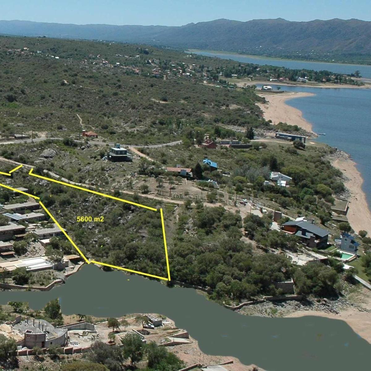 Lote con costa al lago San Roque, en Villa del Lago. Carlos Paz