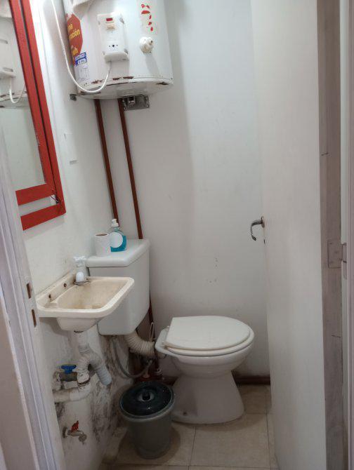 Foto de Local en venta con departamento en planta alta Longchamps, imagen 3