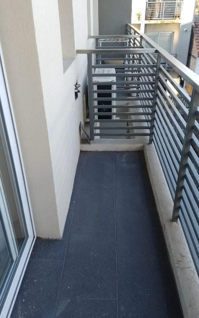 Departamento en Adrogue contrafrente 4