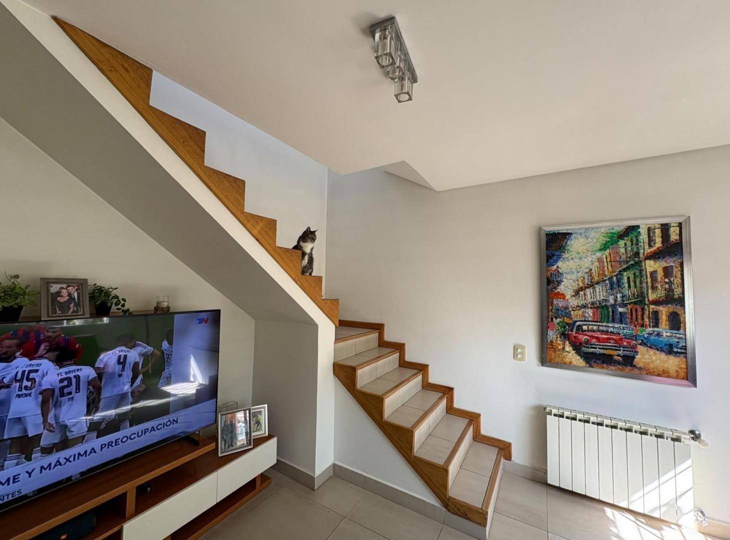 Foto de DUPLEX CON JARDÍN EN ADROGUE, imagen 1