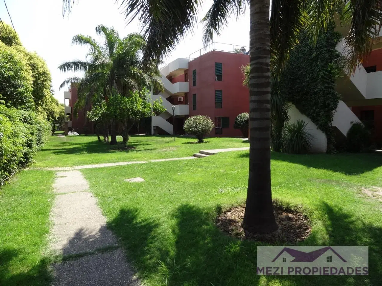 HERMOSO DPTO 2 DORM. BARRIO JARDÍN 3