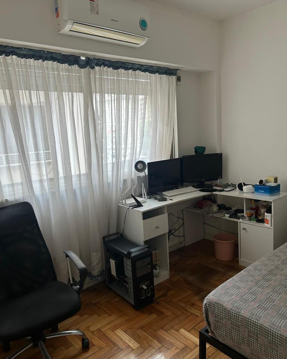 Departamento de 2 Amb Av Las Heras / Excelente Zona 2