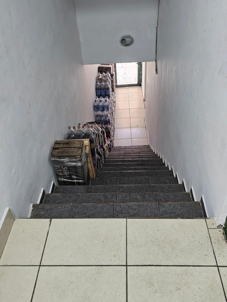 Supermercado Chino con Vivienda. Pb + 2pisos y Terraza 2