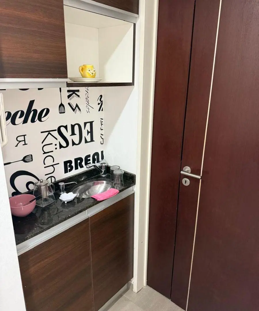 Oficina / Local 22 m² con entrada independiente – Sin expensas 5