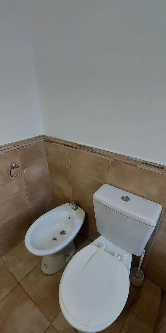 Arguello Norte, B° cerrado alquilo dpto 1 dorm, balcón, pileta y sum 5