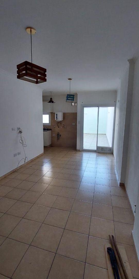 Foto de Alquilo dpto B° San Martin, 1 dorm, cocina, comedor, patio propio, imagen 1