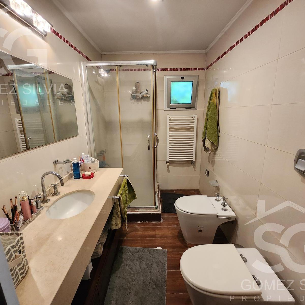 Casa en Venta Hurlingham 4 Ambientes Jardin Piscina 3