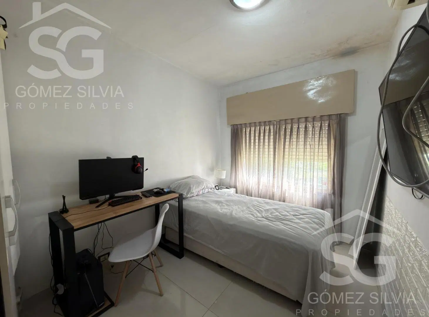 Casa en venta 3 ambientes, gran parque, buena ubicacion 5