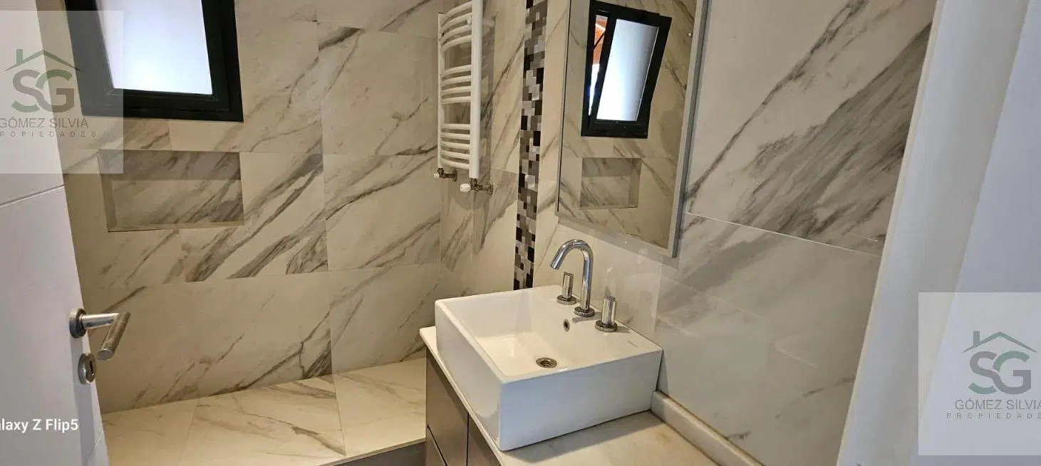CASA EN VENTA, COMARCAS DE LUJAN, STA IRENE, 4 AMBIENTES 8
