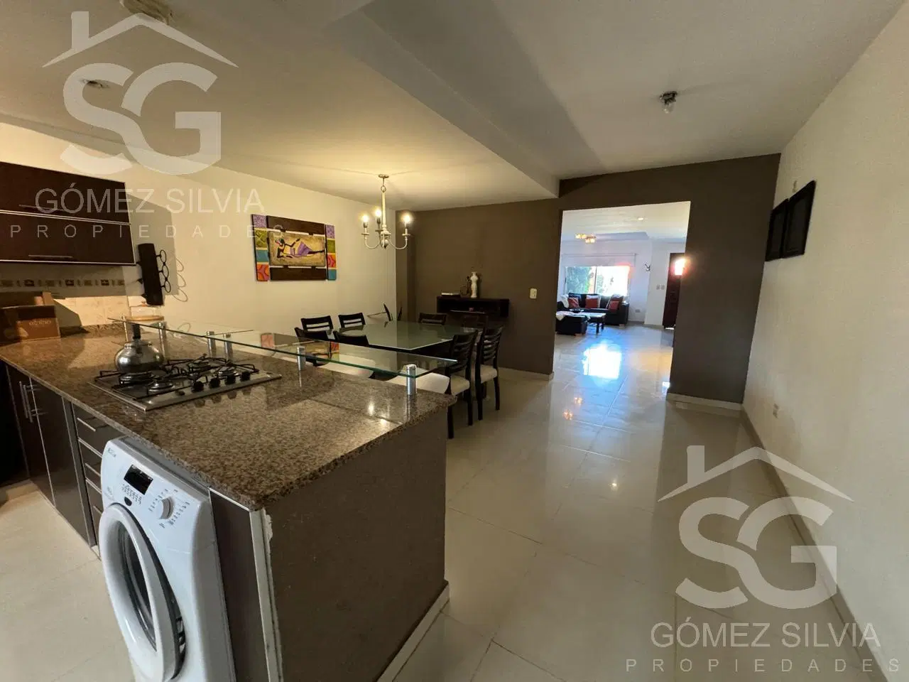 Casa en venta 4 ambientes Barrio cerrado Altos del Sol 3