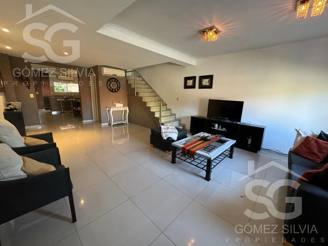 Casa en venta 4 ambientes Barrio cerrado Altos del Sol 4