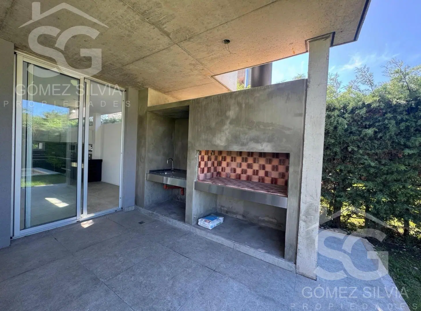 Casa en venta 4 ambientes Haras Maria Elena 3