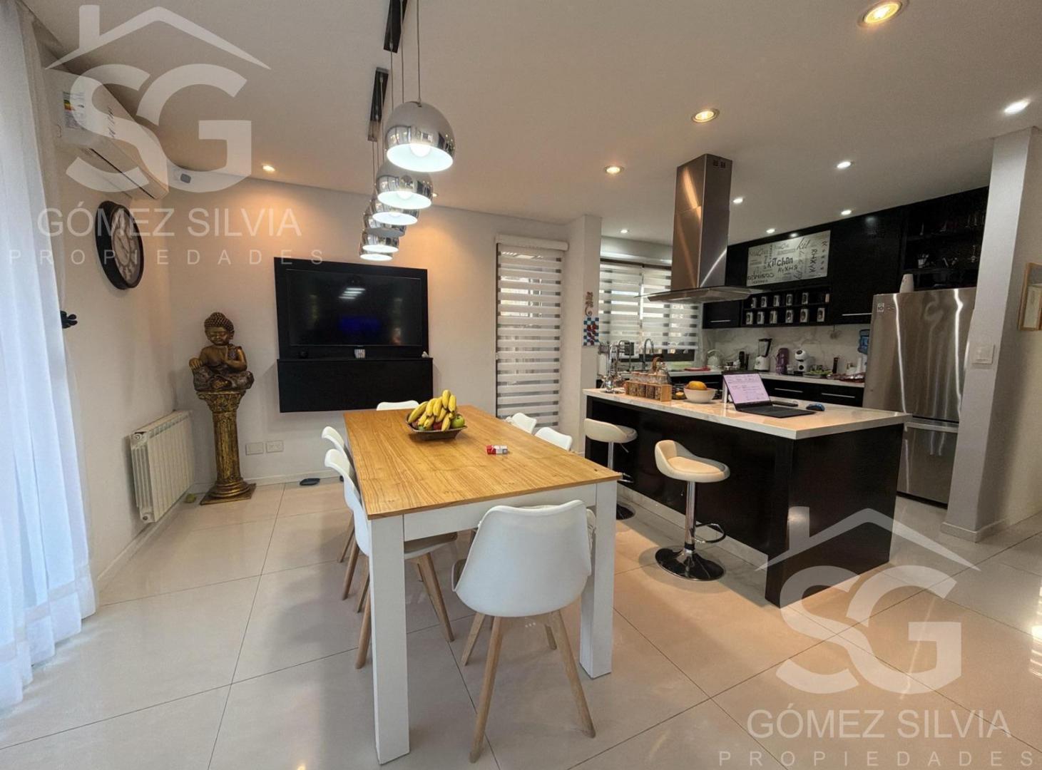 Foto de Casa en venta 6 ambientes Altos Del Sol, imagen 2