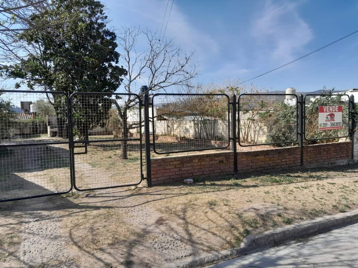 Vendo Casa Mas Departamento en Cosquin a m Av San Martin 3