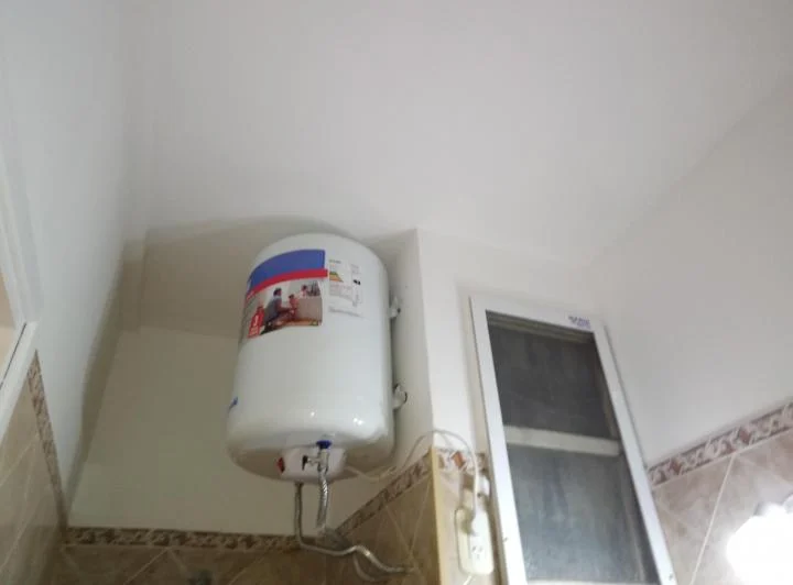 Departamento de un ambiente y medio, muy luminoso 5