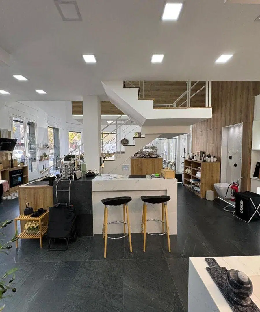 Local en esquina — Palermo Hollywood — 168 m² con doble altura 5