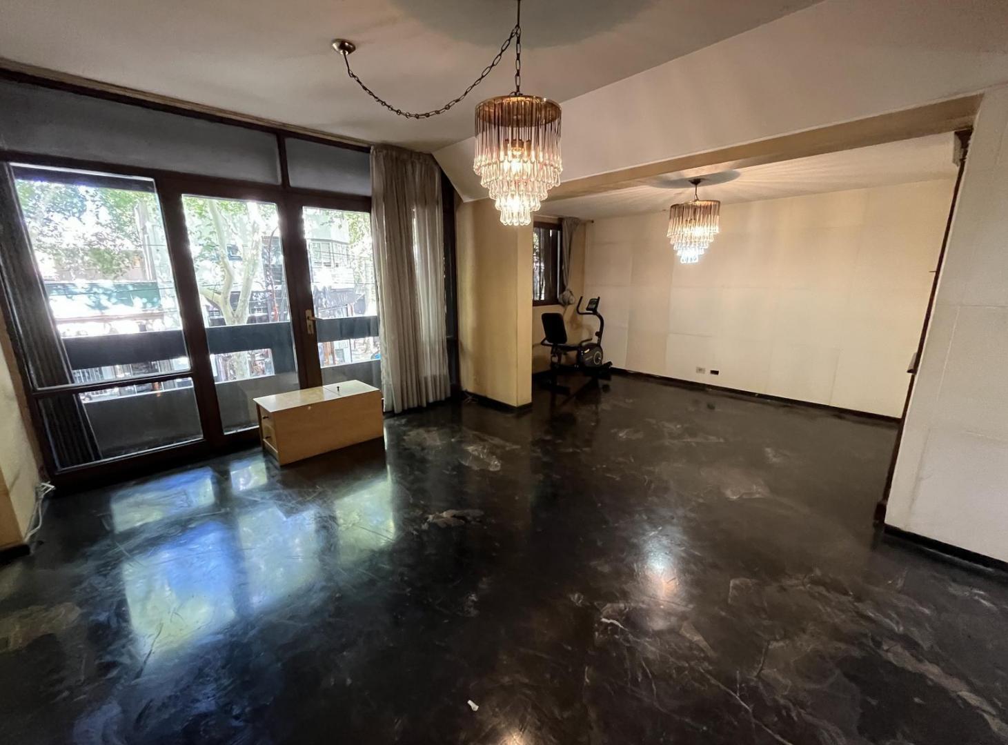 Departamento en Primera Seccion