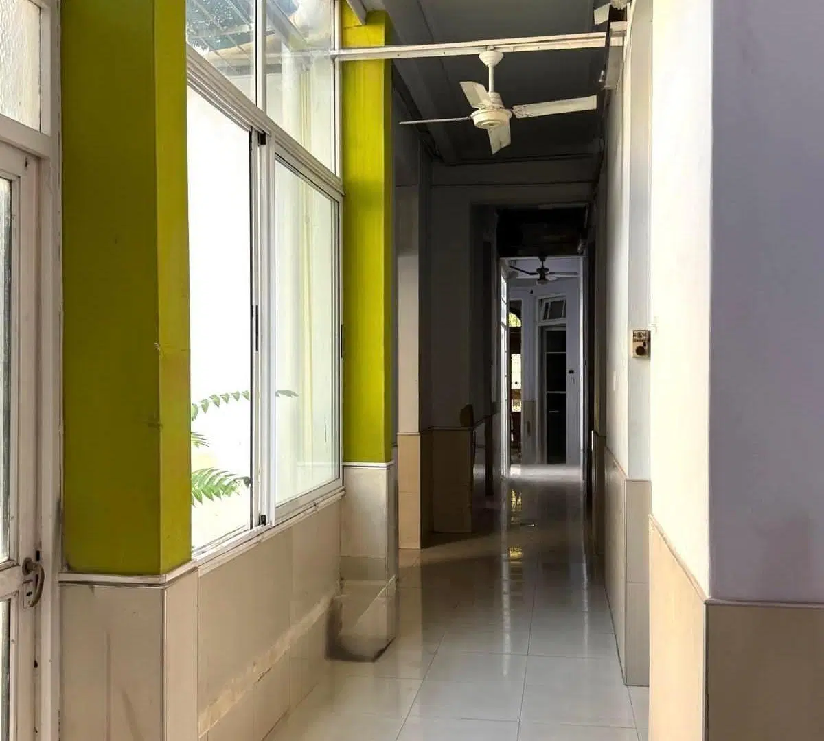 Oficinas, consultorios frente bodega Arizu 5