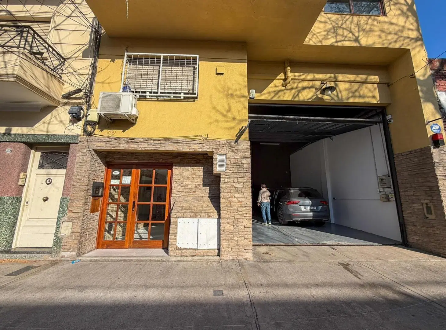 Departamento en alquiler de 3 ambientes en Monte Castro 2