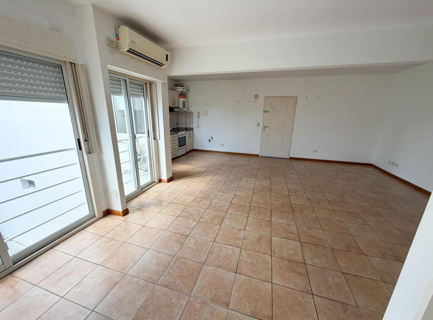 Foto de Venta amplio monoambiente en Villa Ortuzar, imagen 4