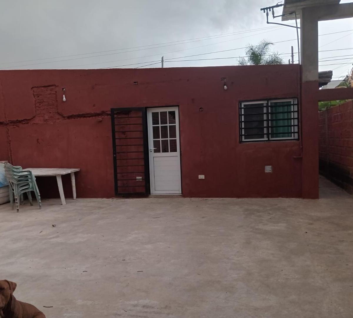 Casa 3ambientes con Cochera en Venta, Villa España 4
