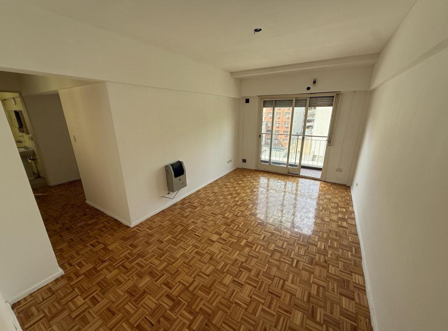 Foto de Departamento 3 ambientes con balcon pleno Caballito, imagen 2