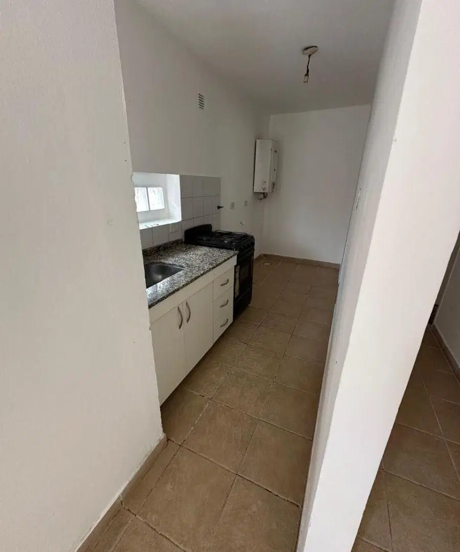 Departamento 2 dormitorios con cochera en San Vicente! 1