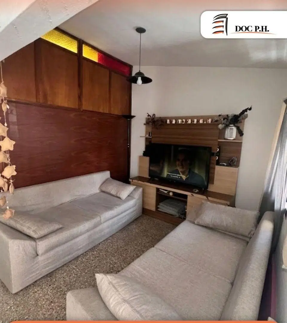 Casa en Venta 2 dormitorios 2 baños cochera y patio! 4