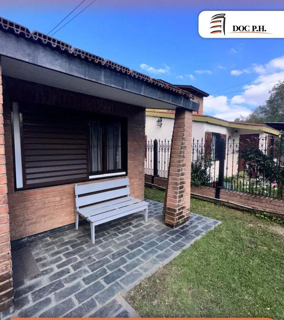 Casa en Venta 2 dormitorios 2 baños cochera y patio! 5