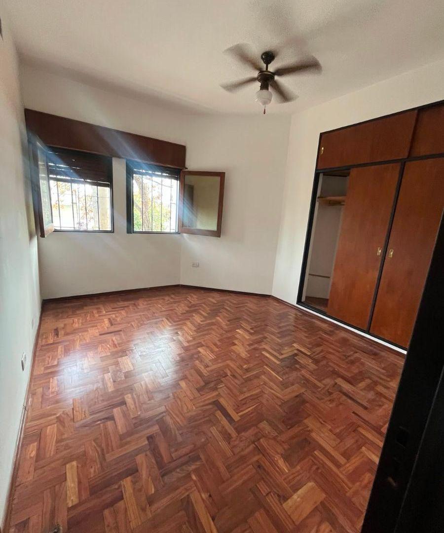 Foto de ALQUILER CASA BARIO PUEYRREDON DE 2 DORM., imagen 1