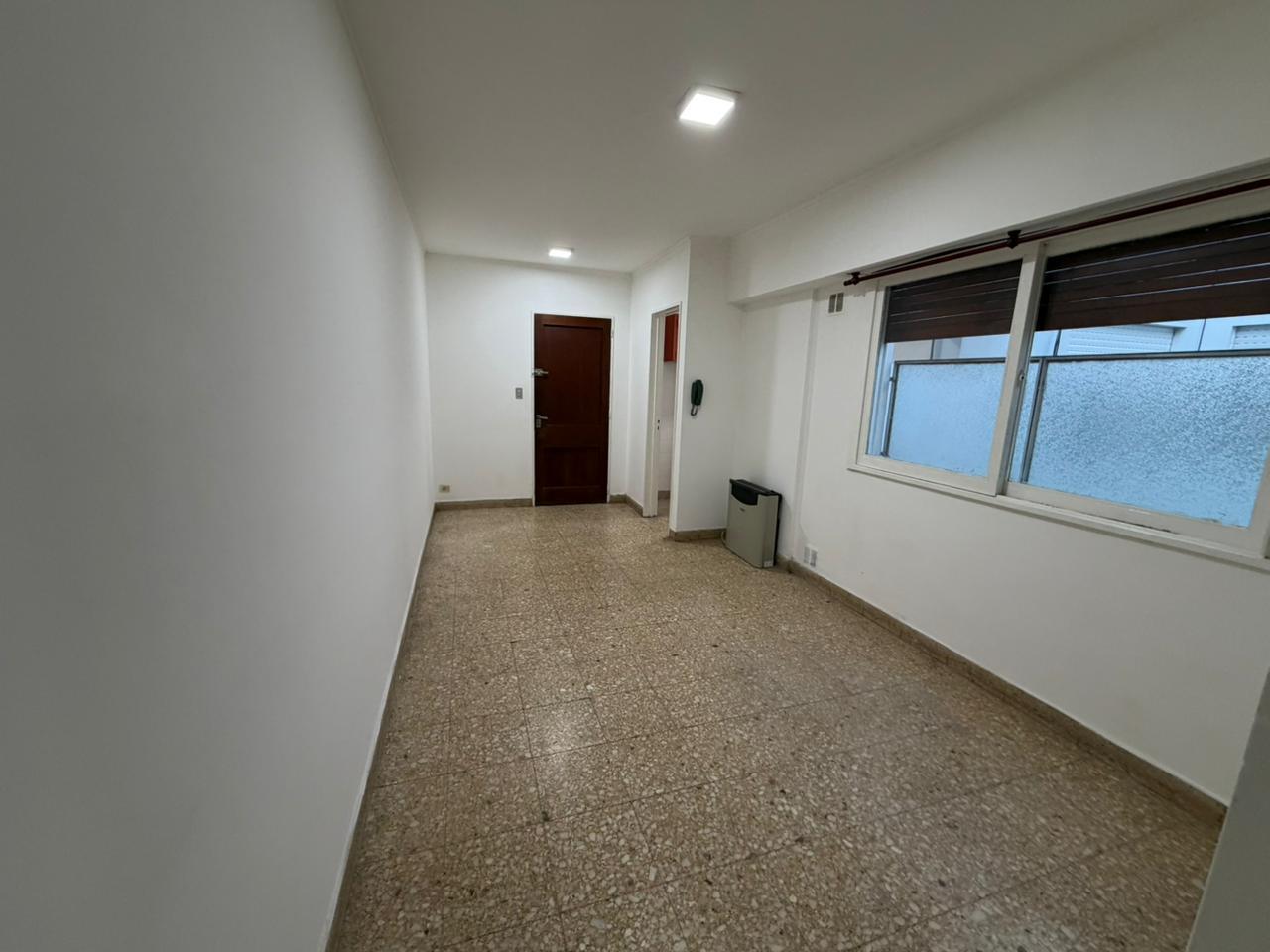 Foto de Departamento de un dormitorio en alquiler en La Plata, imagen 4