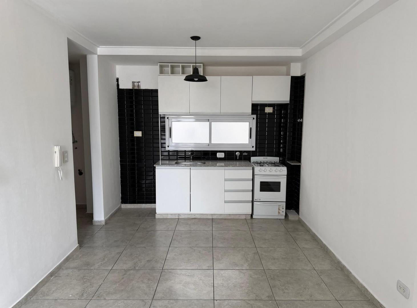 Foto de Monoambiente en venta en 9 44 y 45, imagen 2