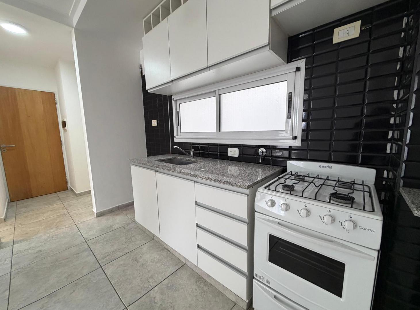 Foto de Monoambiente en venta en 9 44 y 45, imagen 1