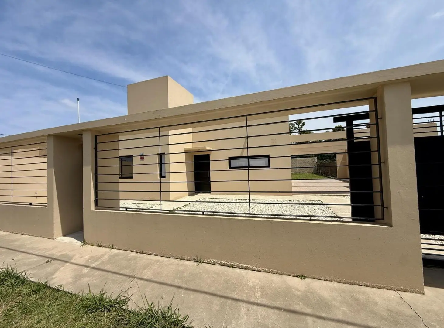 Venta Casa en Melchor Romero, La Plata 2